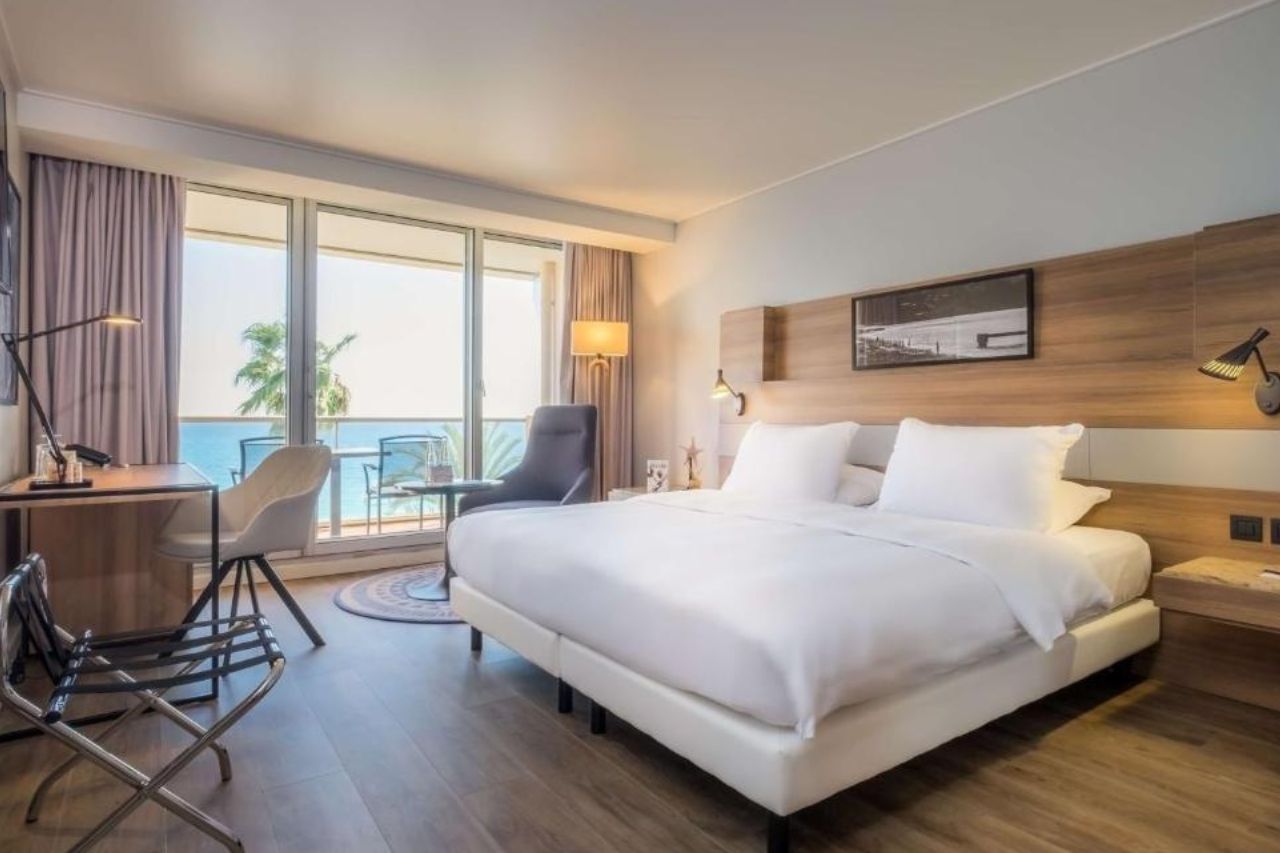 Radisson Blu Hotel Nice _ Hotel engagé Provence Cote d'Azur (2)